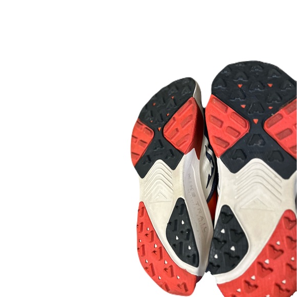 Nike Zegama "Light Carbon/Dragon Red/Cosmic Clay Light Orewood Brown Trail Shoe - Picture 6 of 6